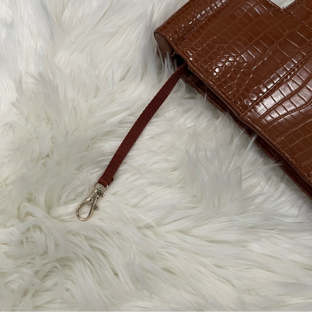 BEIS Tan Crocodile-Embossed Crossbody Tote NWT - Picture 9 of 9